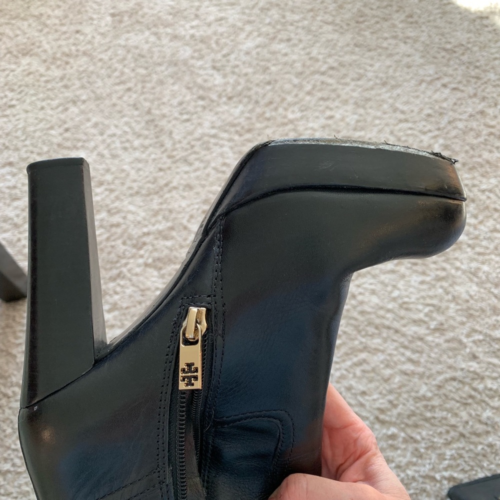 4 inch black Tory Burch boots - Picture 4 of 4